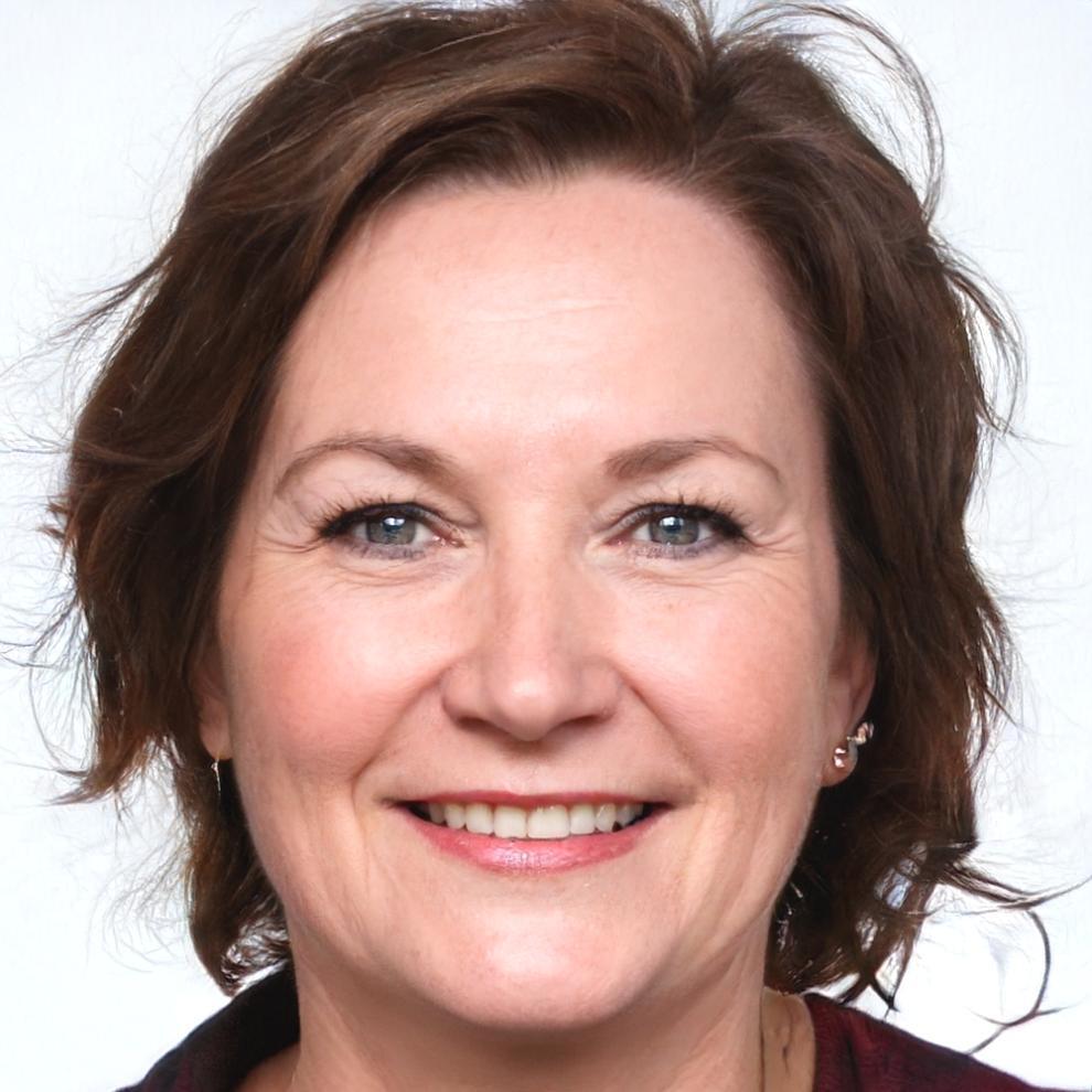 Sibylle Fenstermacher, Finanzanalytikerin bei perunoxila